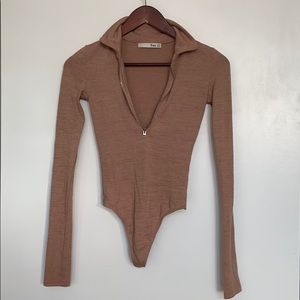 Wilfred/Aritzia pink bodysuit long sleeve top